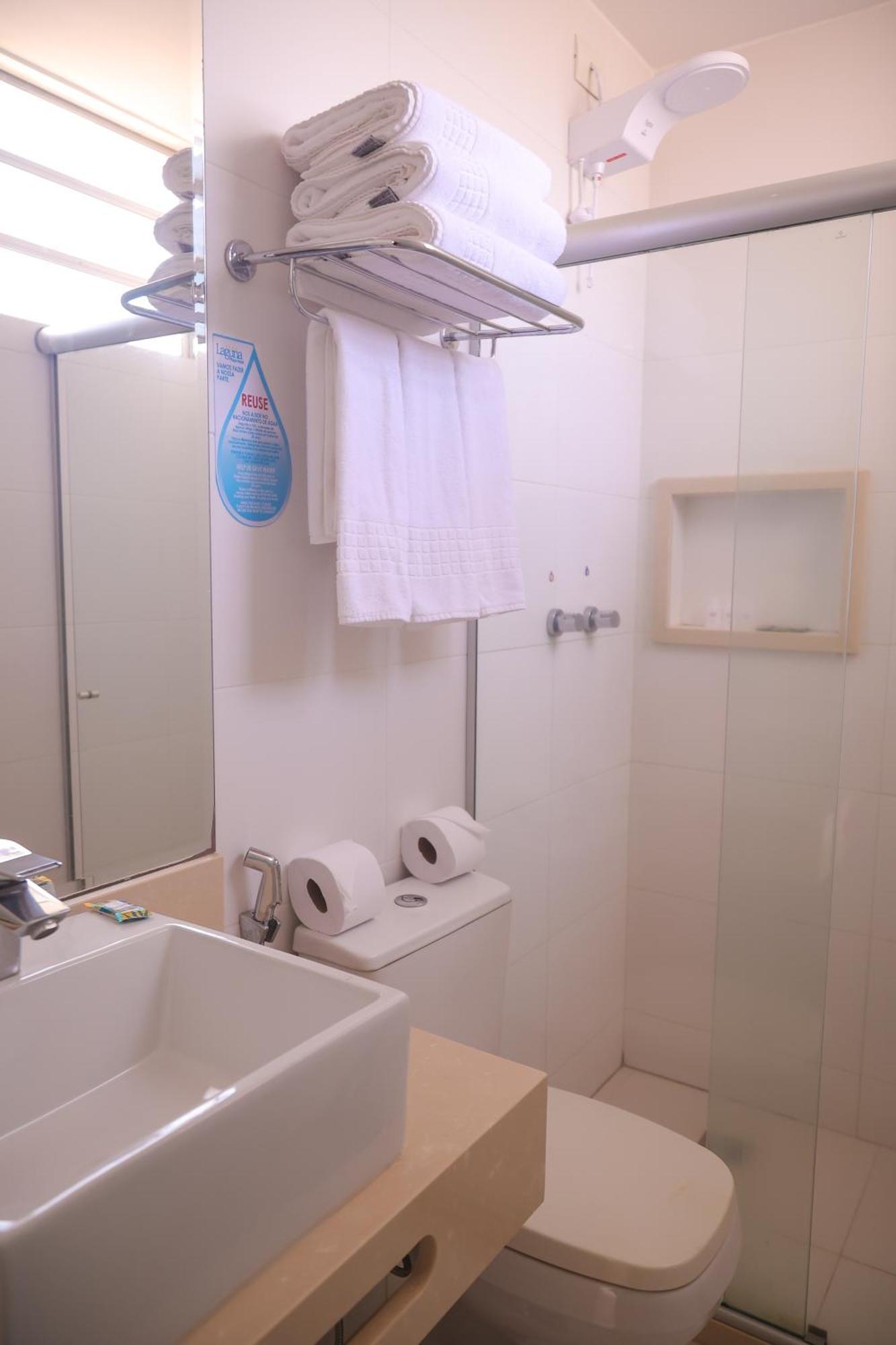 Hotel Laguna Plaza 4*