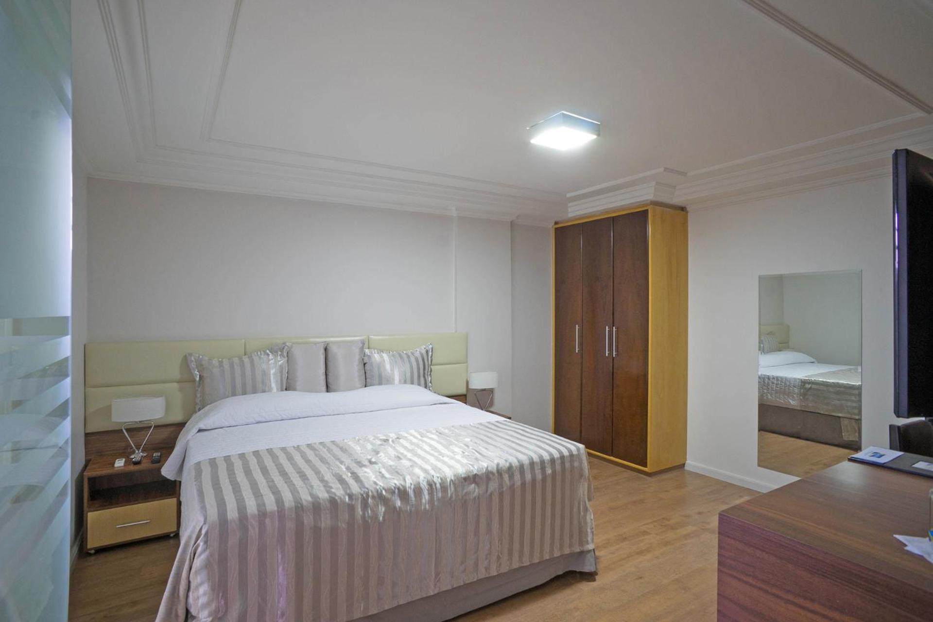 Laguna Plaza Hotel