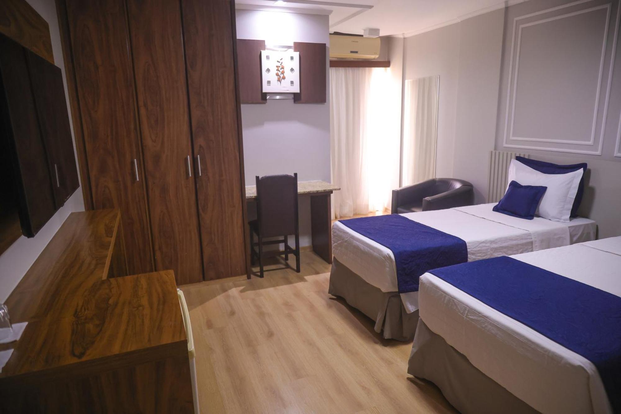 Hotel Laguna Plaza 4*