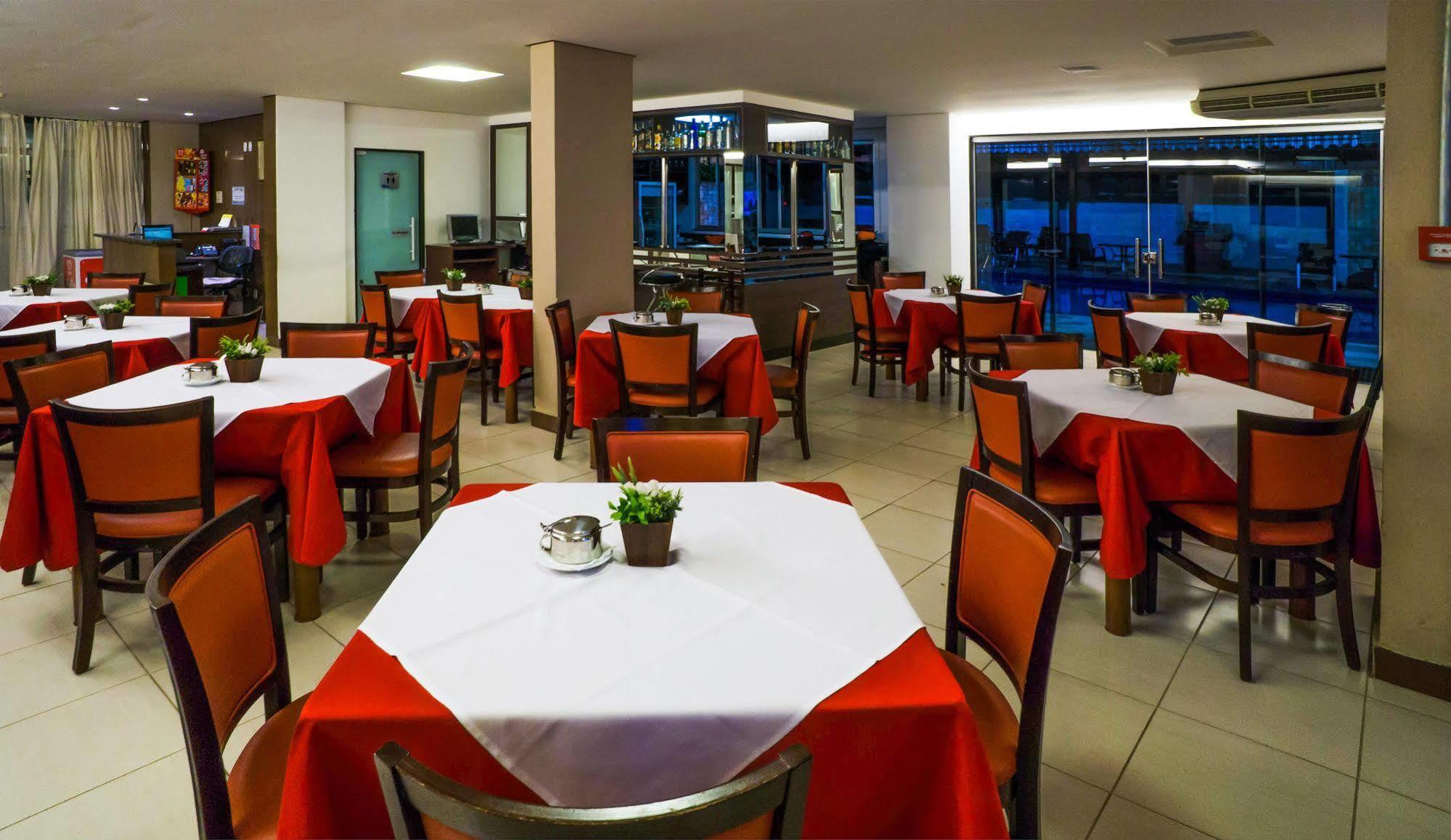Hotel Laguna Plaza